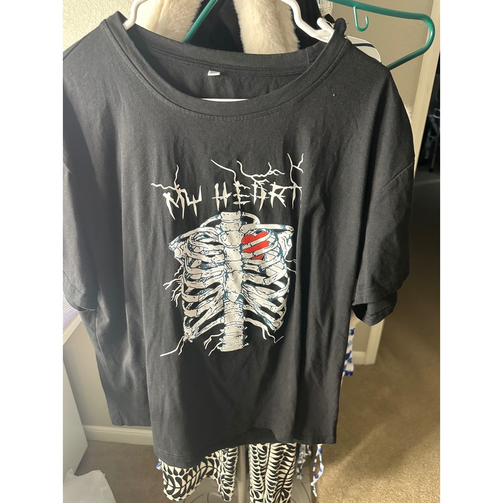 Unbranded Graphic Tee Womens 2XL Black Good Skeleton Ribcage Heart Goth Alt